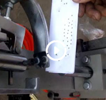 小型氣壓自動(dòng)鉚釘機(jī)